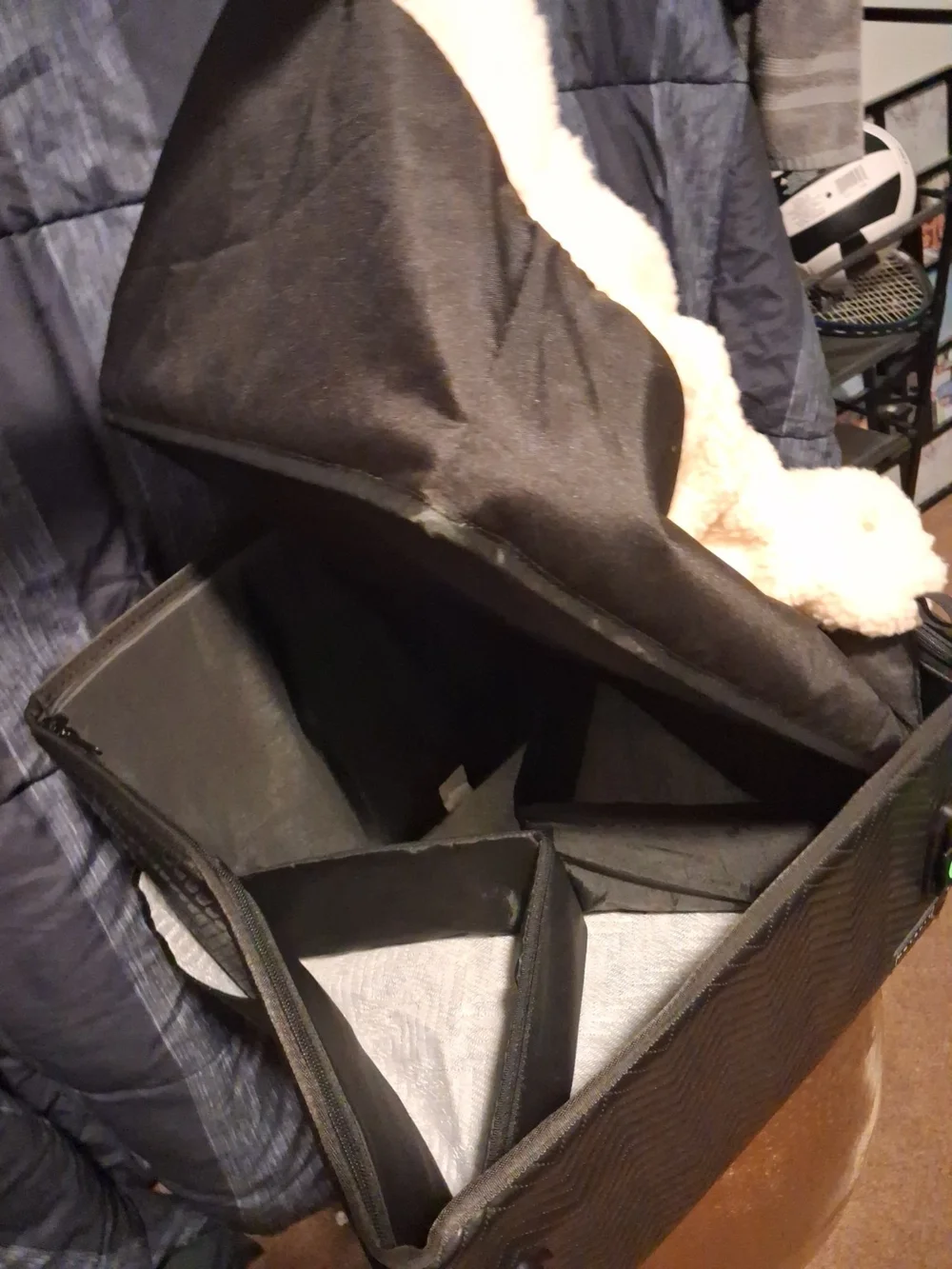 Black Quilted Pet Booster Seat with Cream Sherpa Lining